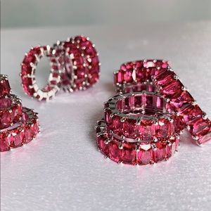 FUCHSIA ETERNITY RING 👄